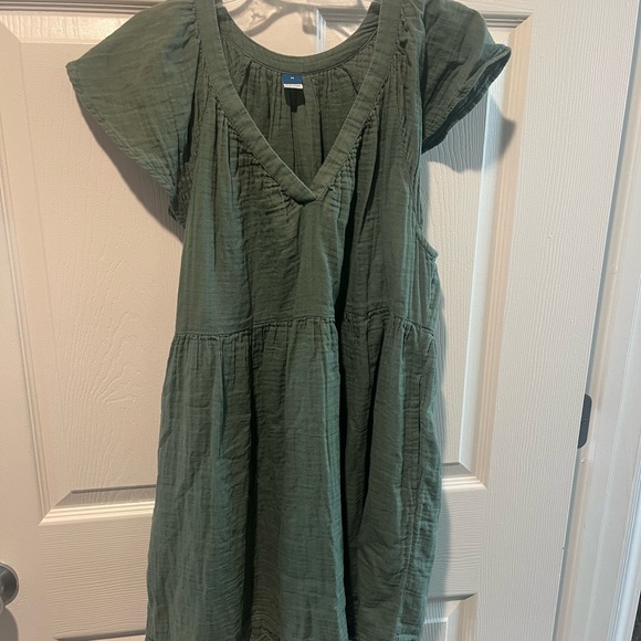 Old Navy Dresses & Skirts - Green V-Neck Dress